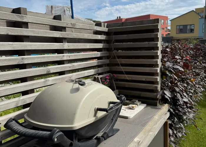 Modern 4 Bedroom Townhouse With Garden&indoor Car Park Trondheim